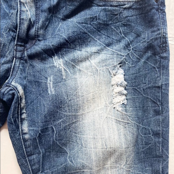 BONGO Capri distressed ripped jeans size 11 - Picture 4 of 8